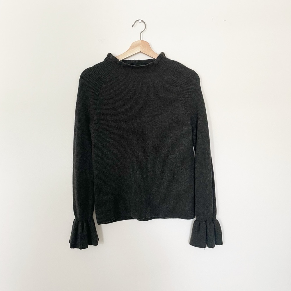 Banana Republic • Dark Green Marled Mock Neck Ruffle Sleeve Sweater - Picture 1 of 6